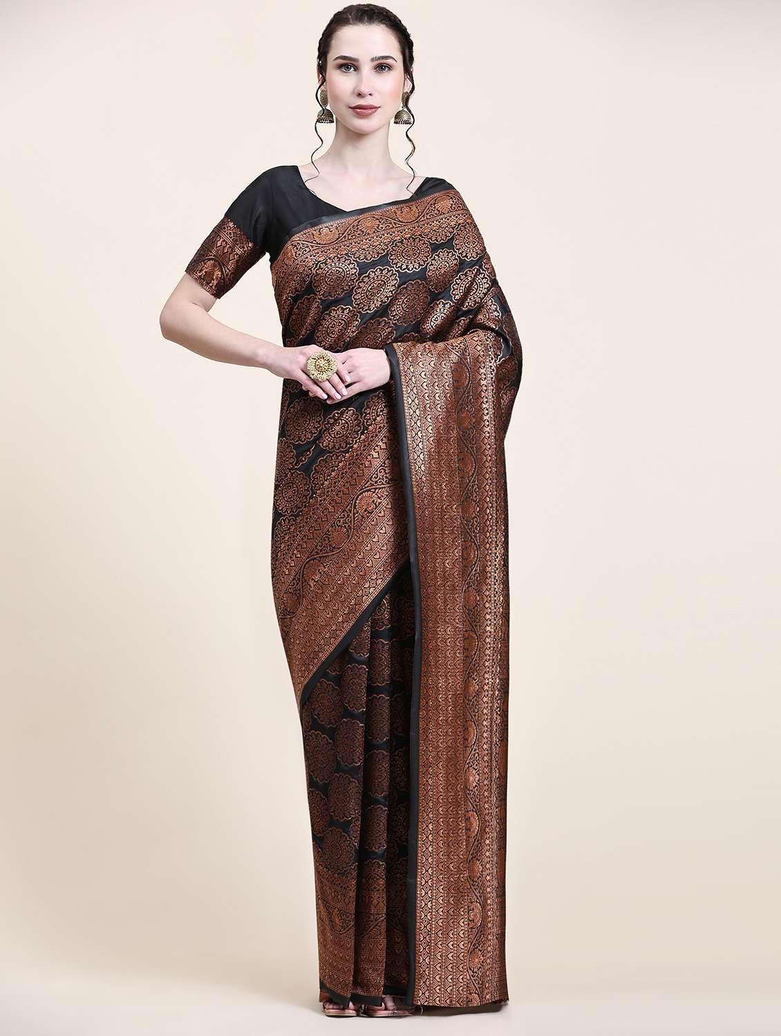 women self design banarasi saree with blouse