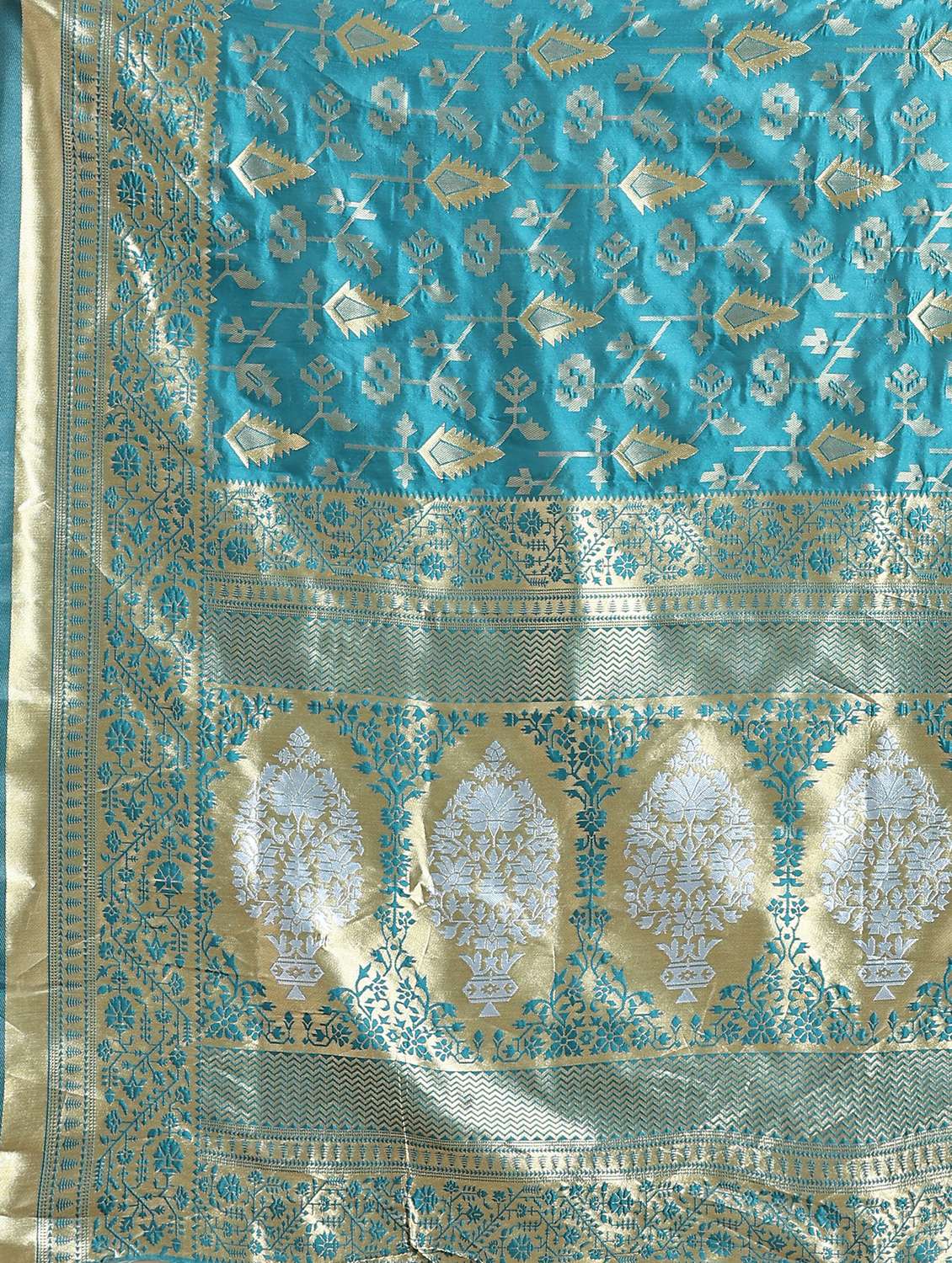 women self design banarasi saree with blouse - 21275789 - Standard Image - 4