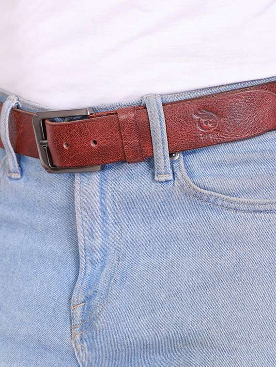 brown leather belt - 21276726 -  Standard Image - 1