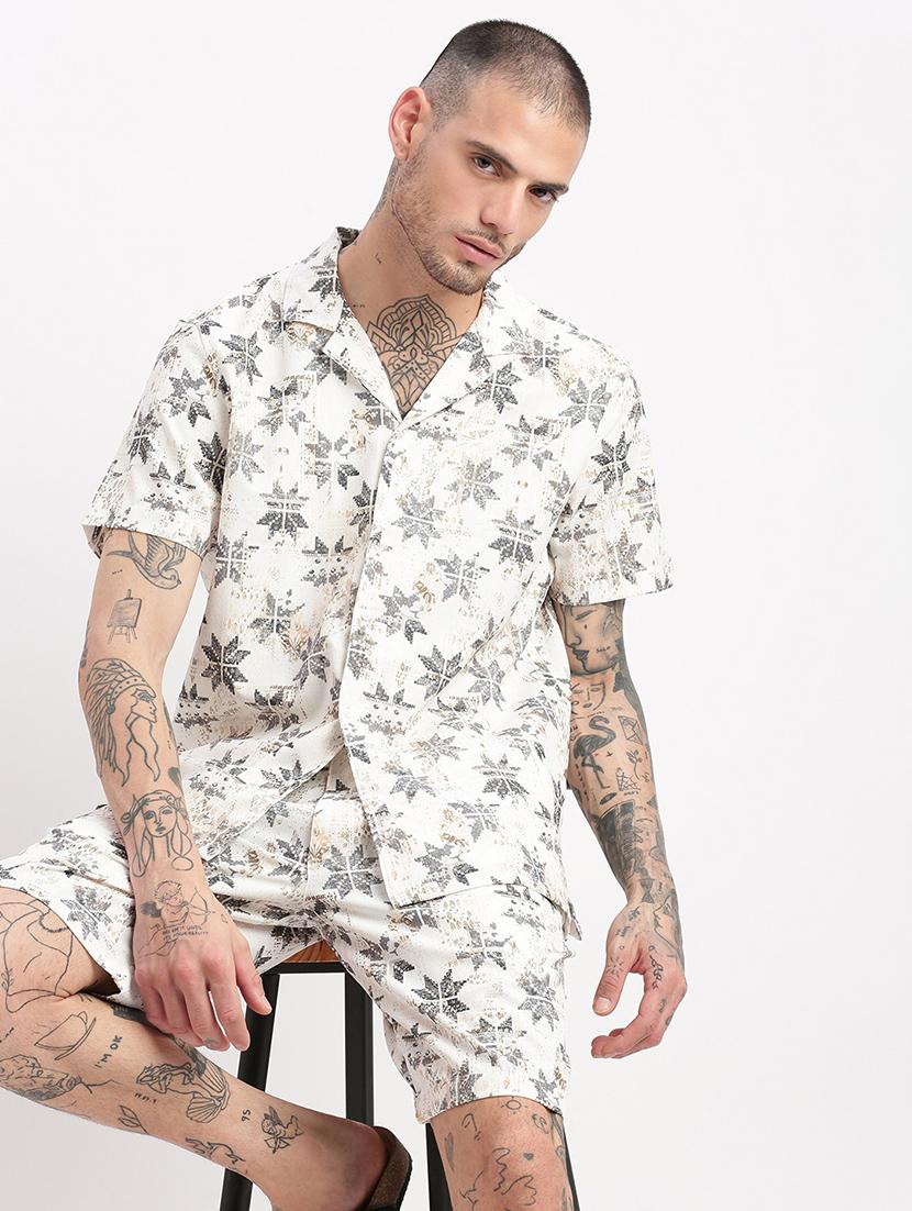 men geometric printed co-ord sets - 21276962 - Standard Image - 1