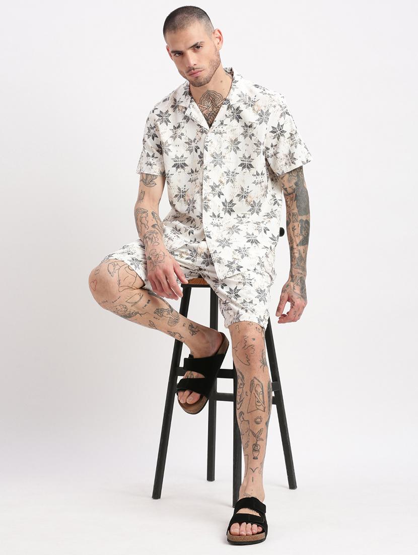 men geometric printed co-ord sets - 21276962 - Standard Image - 4