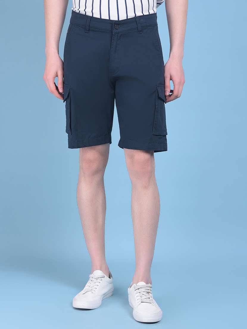 men mid-rise solid regular shorts