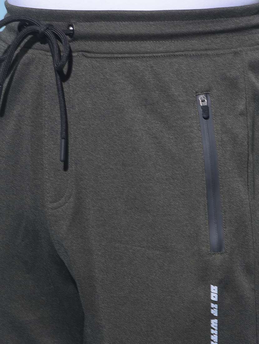 men mid-rise solid regular shorts - 21277443 -  Standard Image - 6