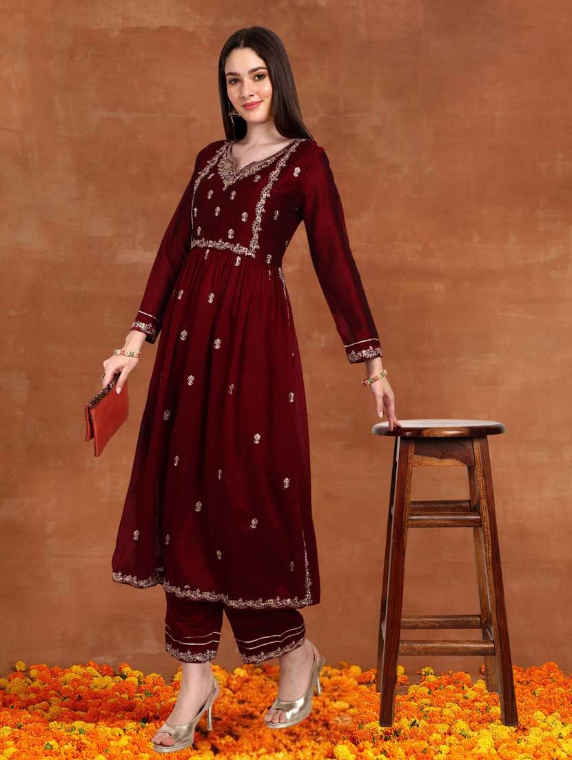women notch neck kurta palazzo set  - 21278093 -  Standard Image - 1