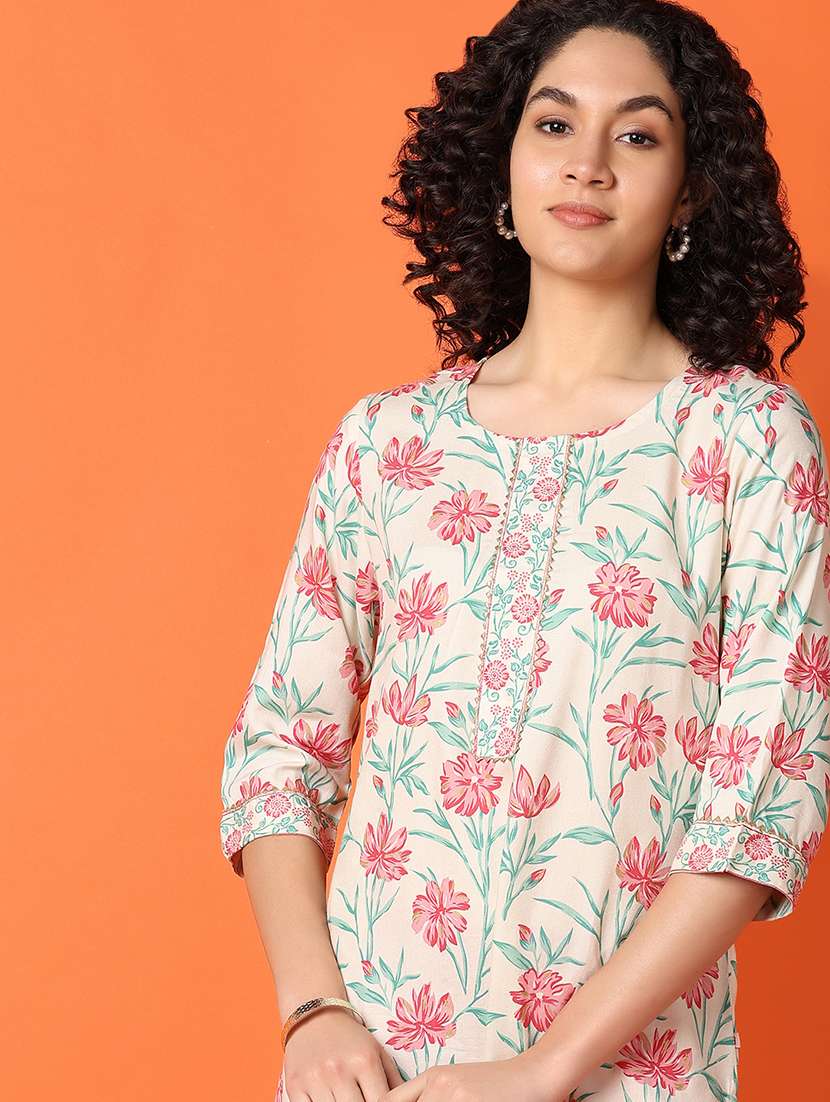 women floral three quarter sleeve straight kurta - 21278971 -  Standard Image - 4
