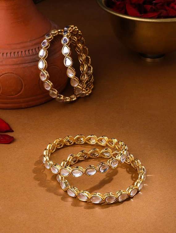 gold alloy bangle set of 4
