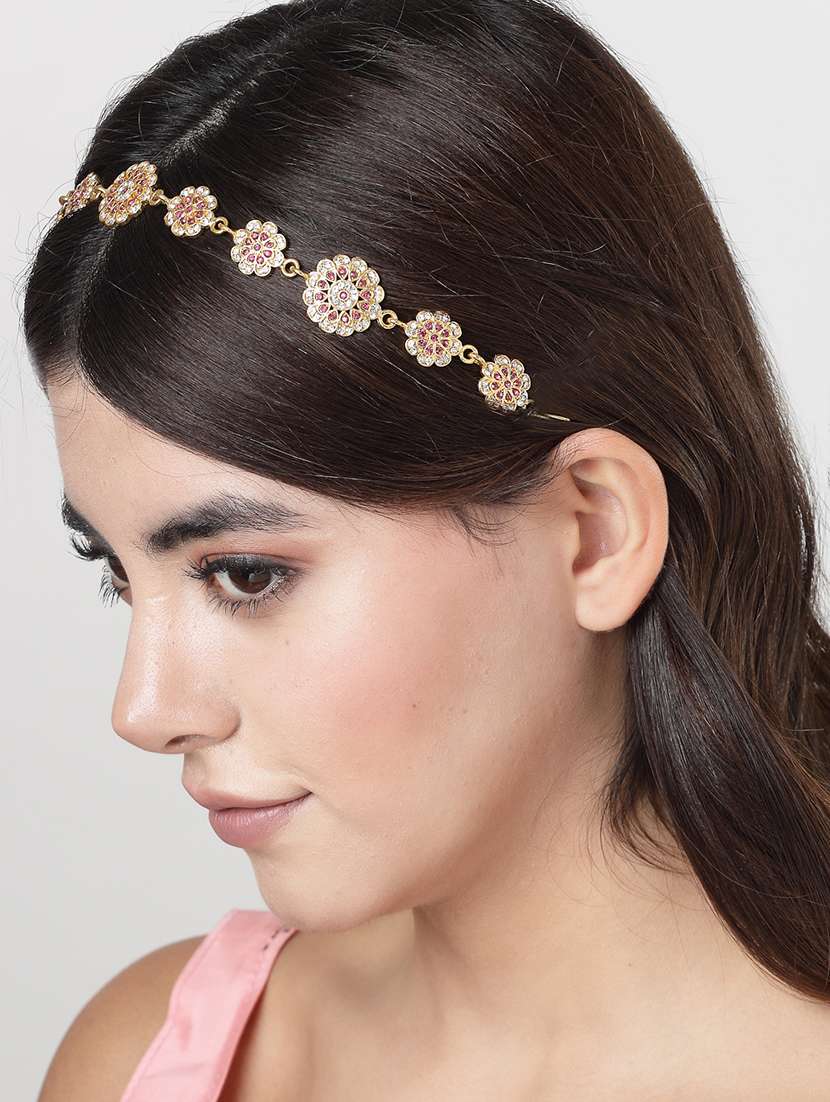 gold metal maang teekas & passa - 21279533 -  Standard Image - 4