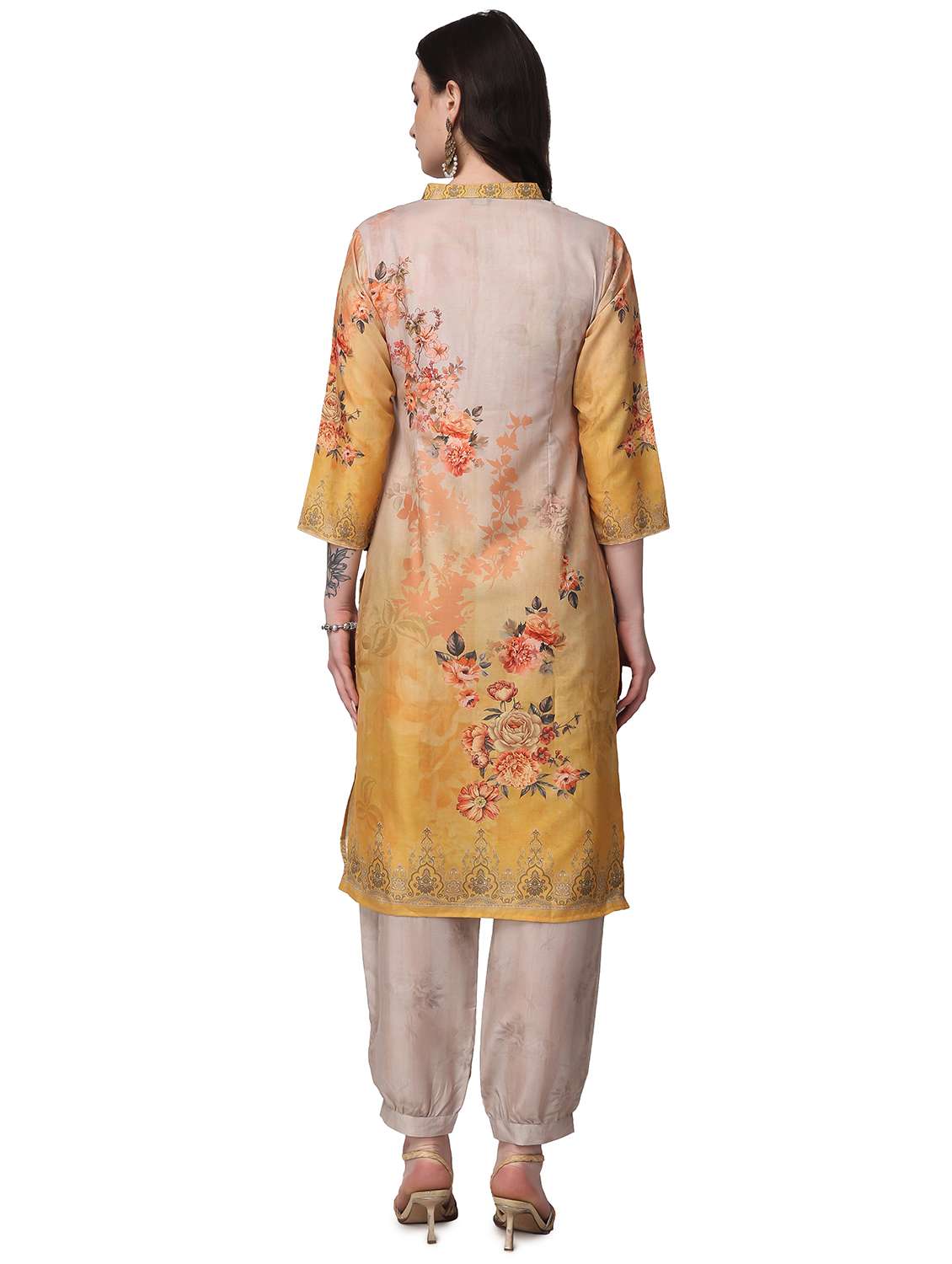 women three quarter sleeve kurta pant with dupatta set - 21279539 - Standard Image - 4