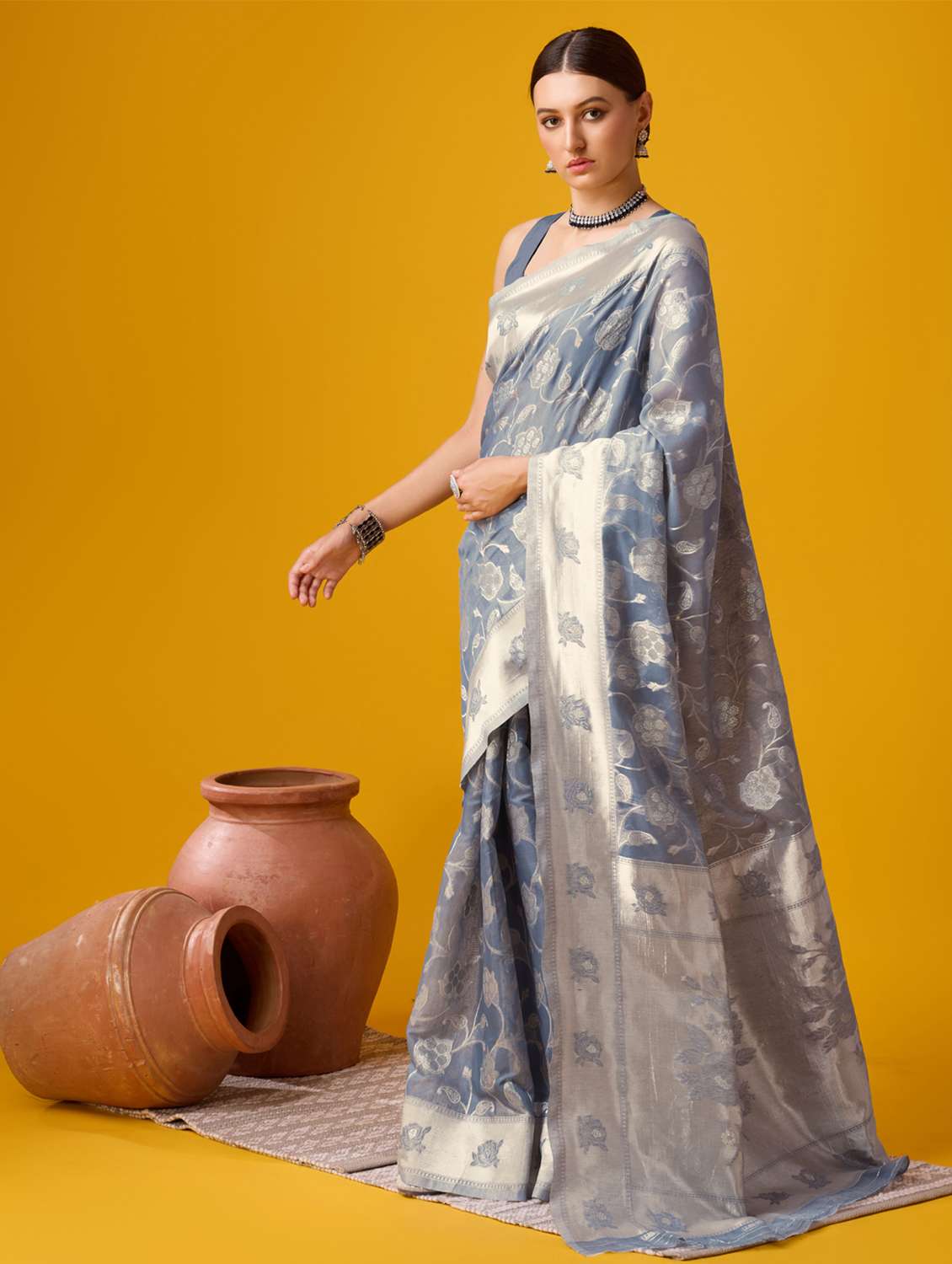 women self design tussar saree with blouse - 21279964 -  Standard Image - 1