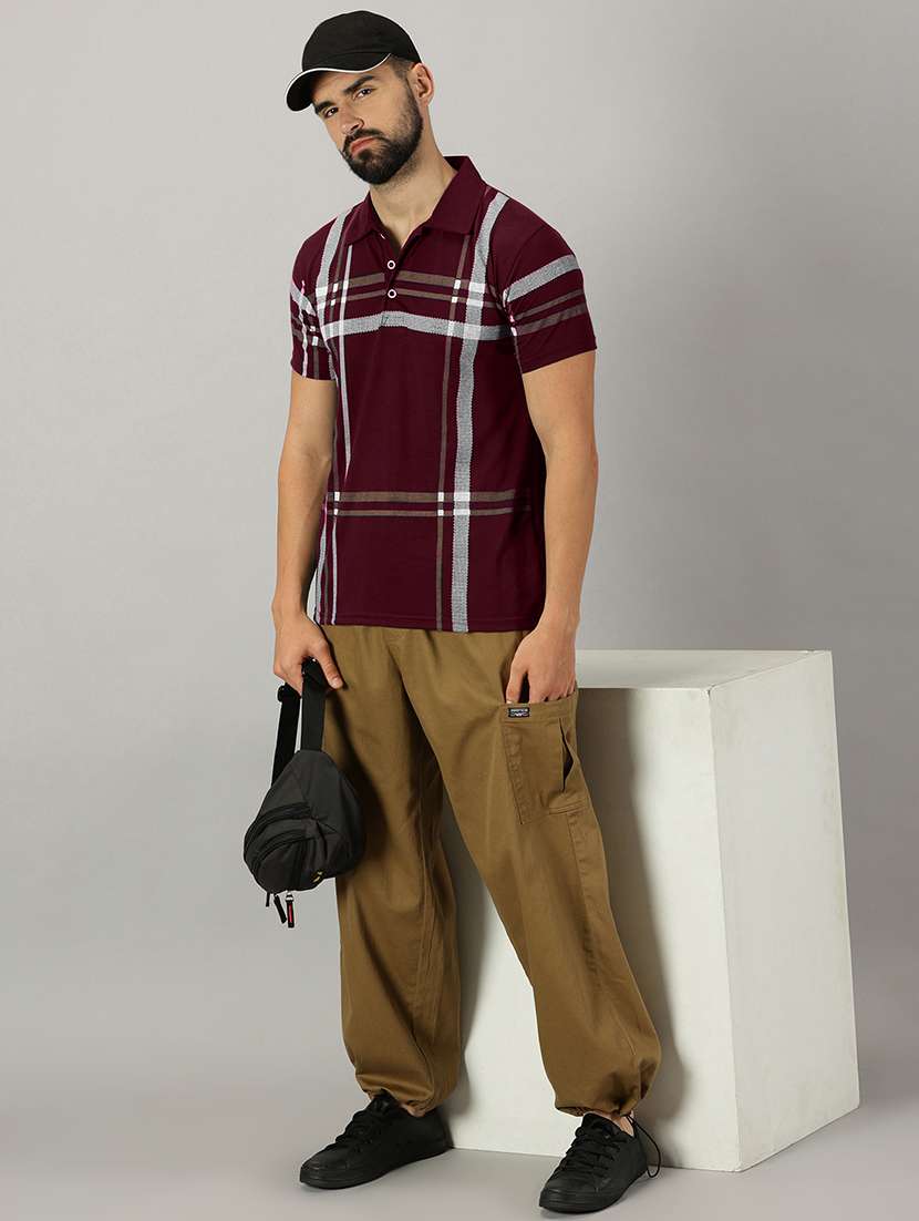 men maroon checkered regular fit t-shirt - 21281753 -  Standard Image - 4