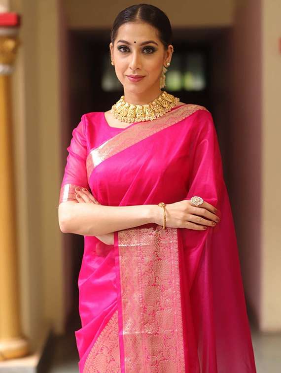women zari work banarasi saree with blouse - 21285449 -  Standard Image - 1