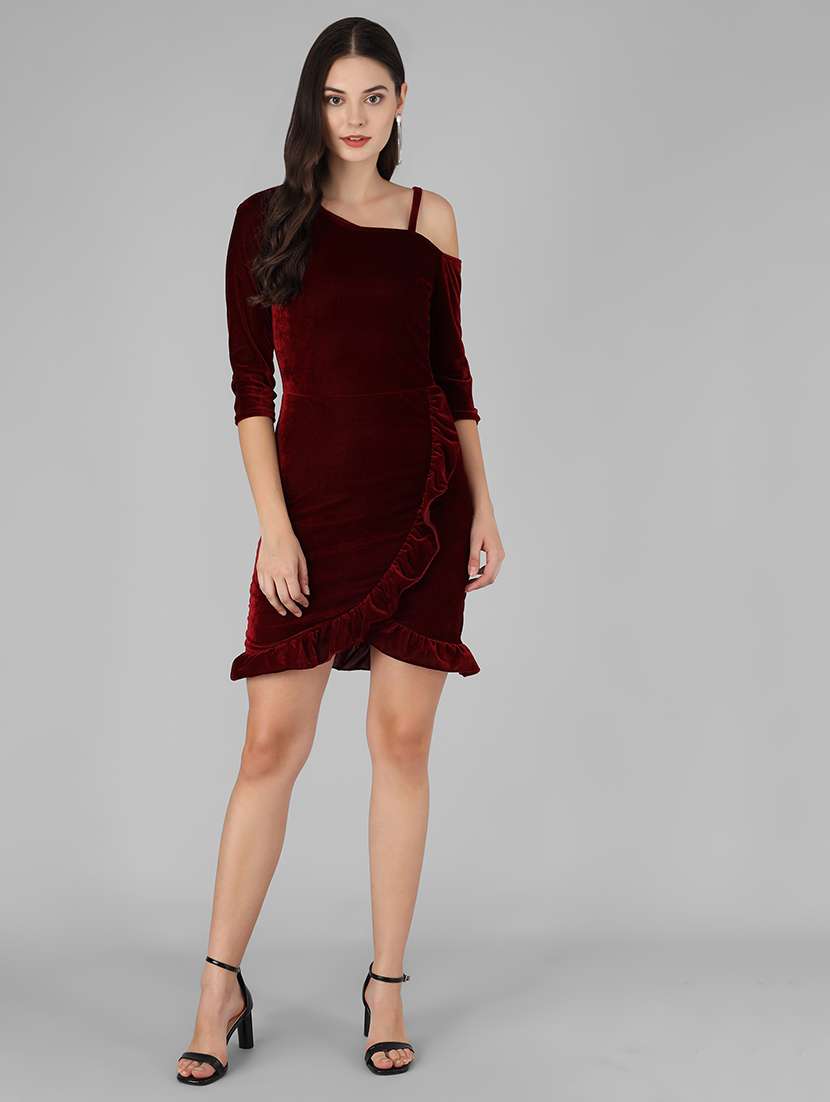 women maroon velvet bodycon dress