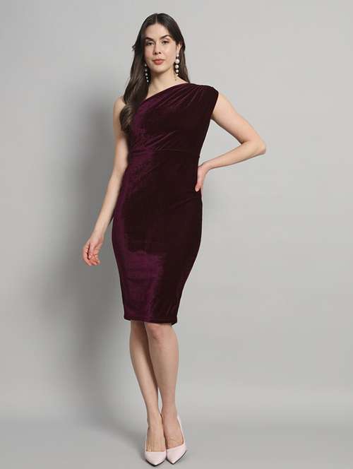 women maroon velvet bodycon dress - 21286132 -  Standard Image - 0