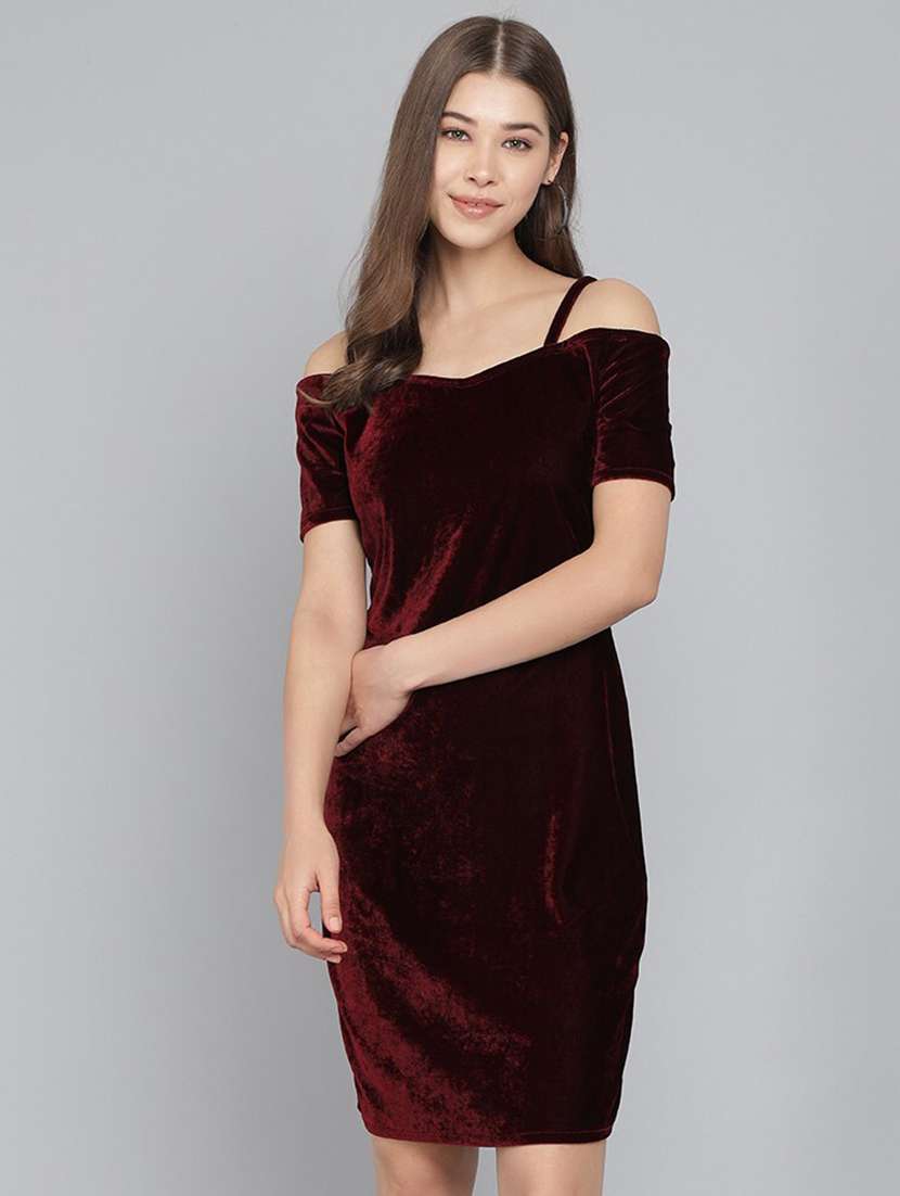 women maroon velvet bodycon dress