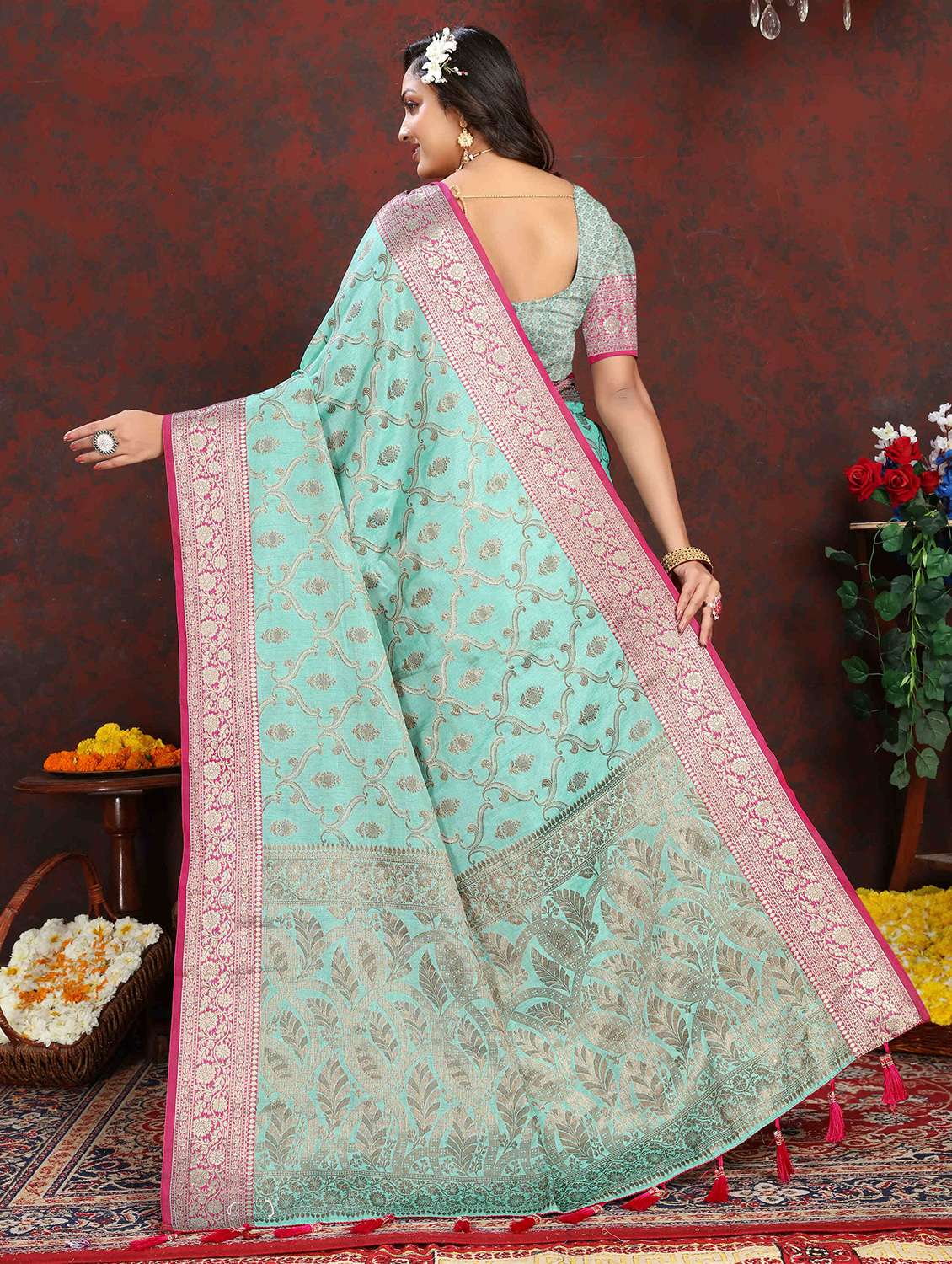 women self design bordered saree with blouse - 21286601 -  Standard Image - 1