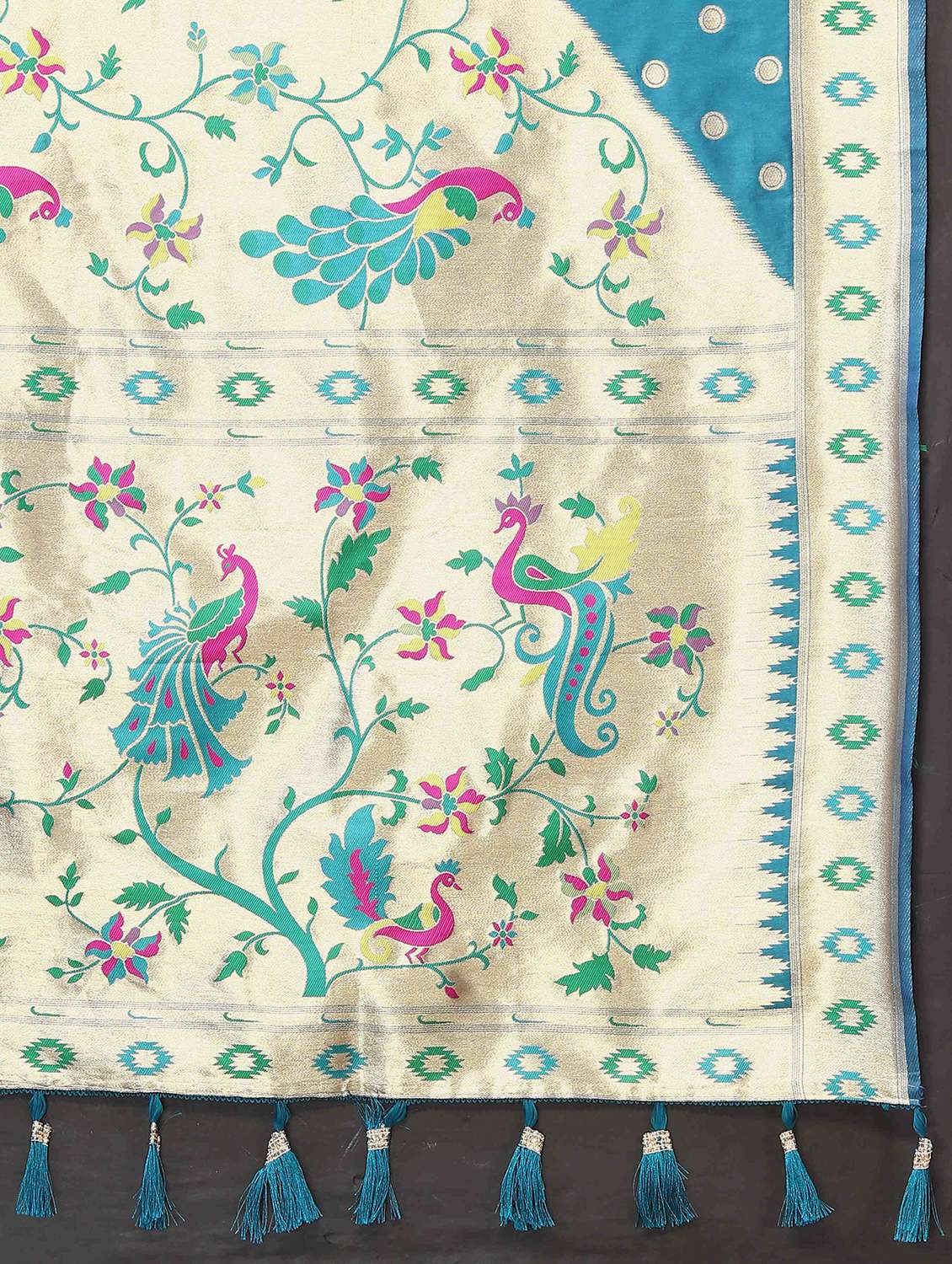 women self design paithani saree with blouse - 21286607 -  Standard Image - 4