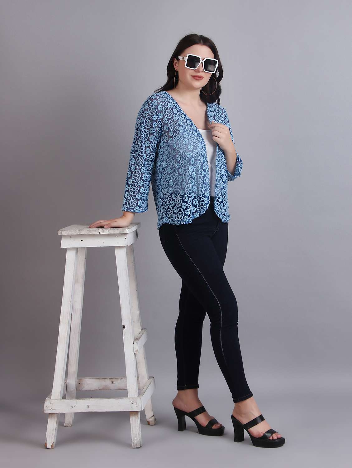 blue lace regular shrug - 21289591 -  Standard Image - 4