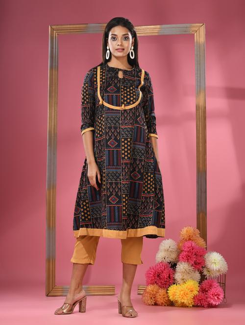 women three quarter sleeve a-line kurta - 21291341 - Standard Image - 0