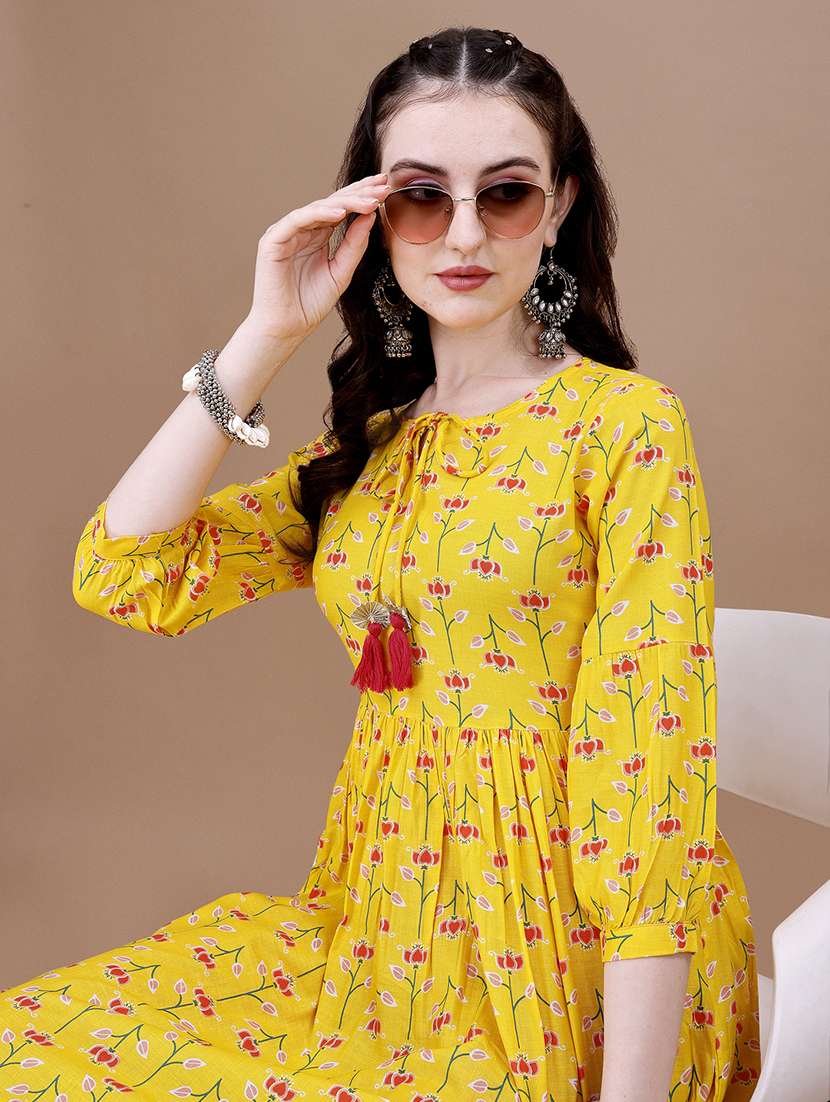 yellow cotton blend flared kurta - 21295465 - Standard Image - 4