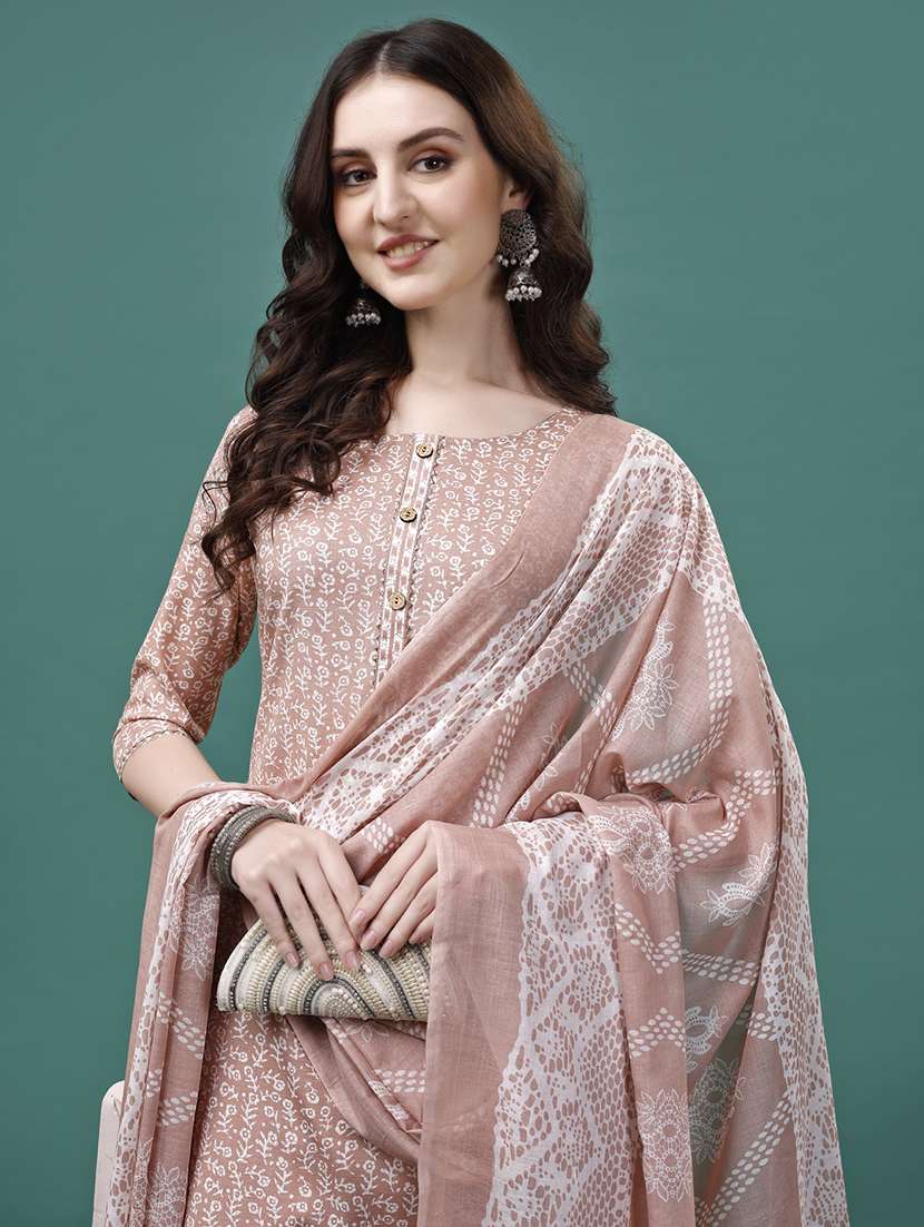 women kurta pant set with dupatta - 21304117 - Standard Image - 4