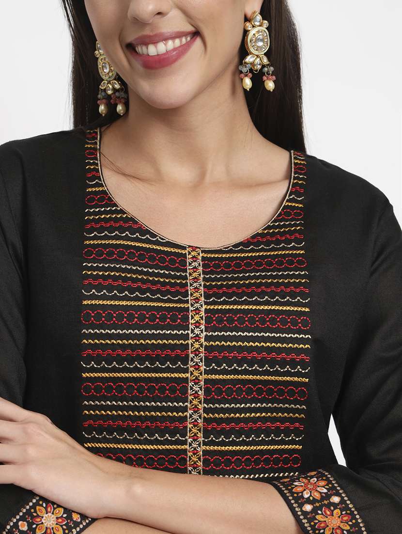 women three quarter sleeve kurta pant with dupatta set - 21304214 - Standard Image - 6