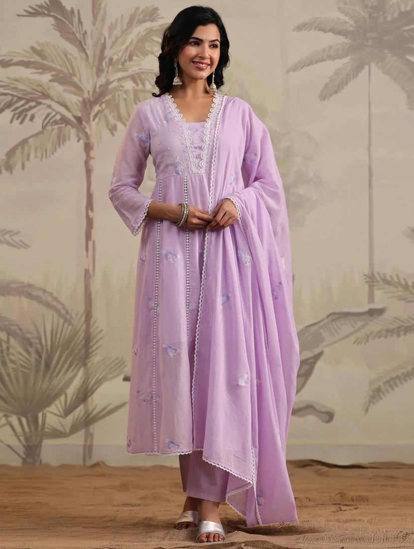 women lavender kurta pant set with dupatta