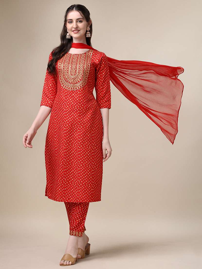 women red kurta dupatta set