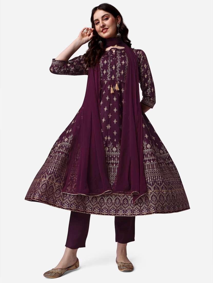 women burgundy kurta dupatta set