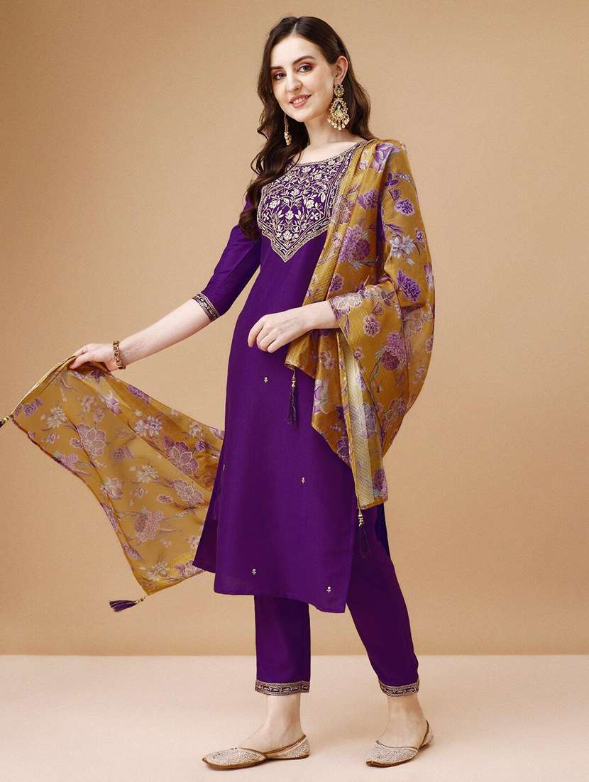 women kurta pant set with dupatta