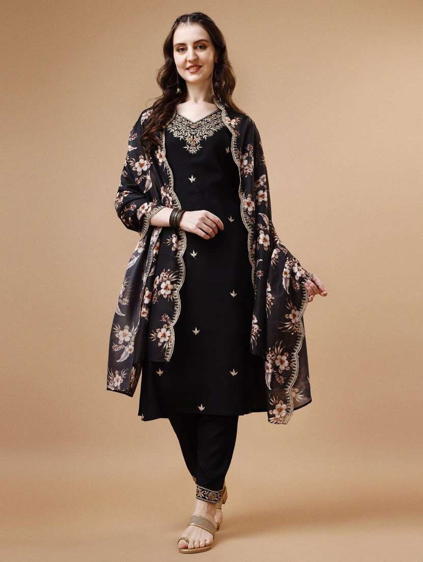 women three quarter sleeve kurta pant with dupatta set