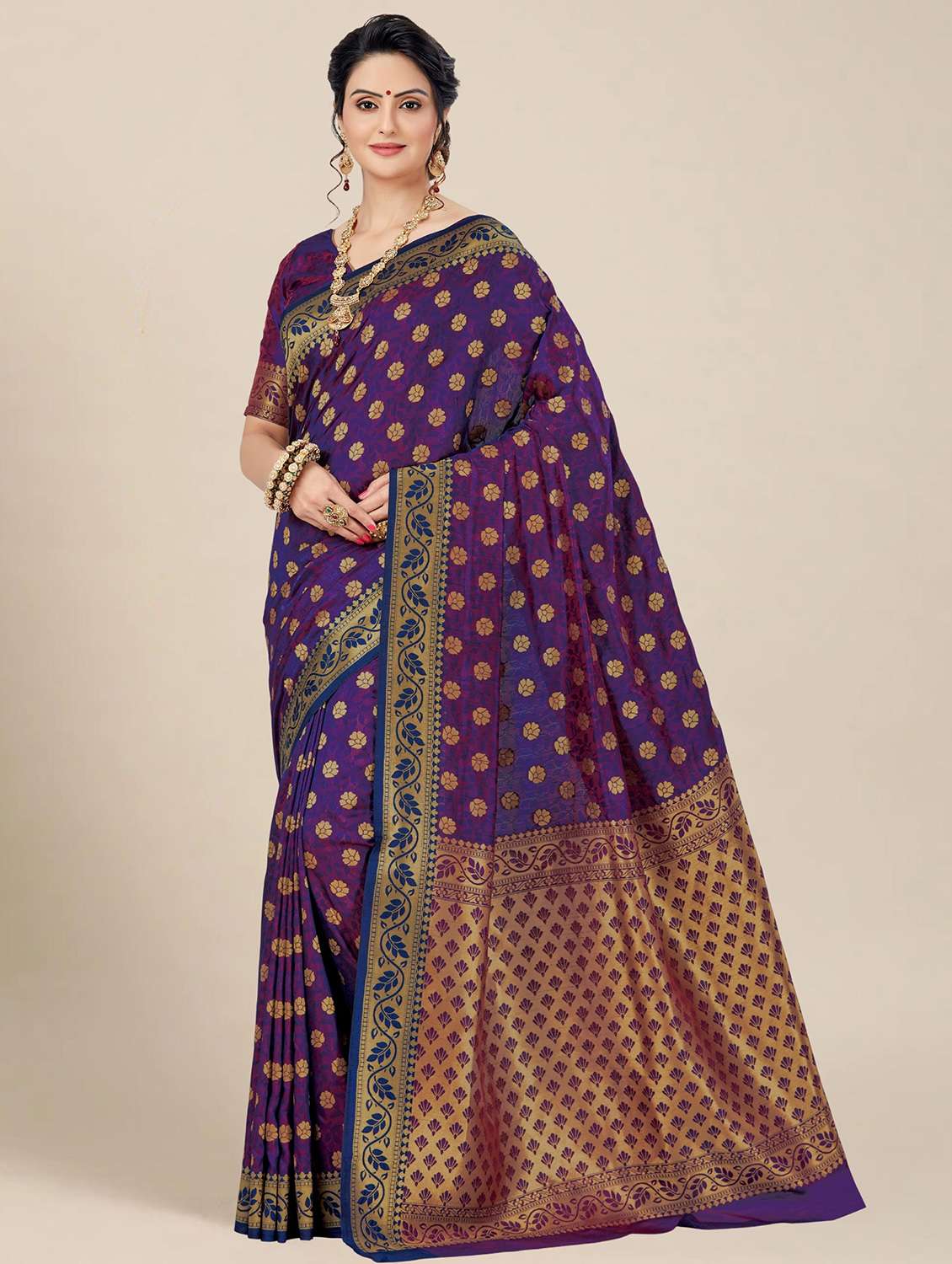 women self design kanjivaram saree with blouse