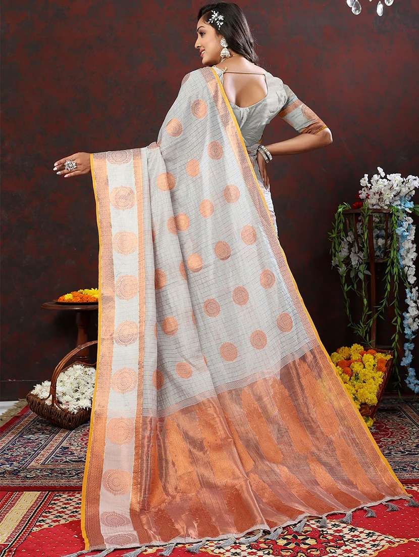 women self design banarasi saree with blouse - 21317943 -  Standard Image - 1