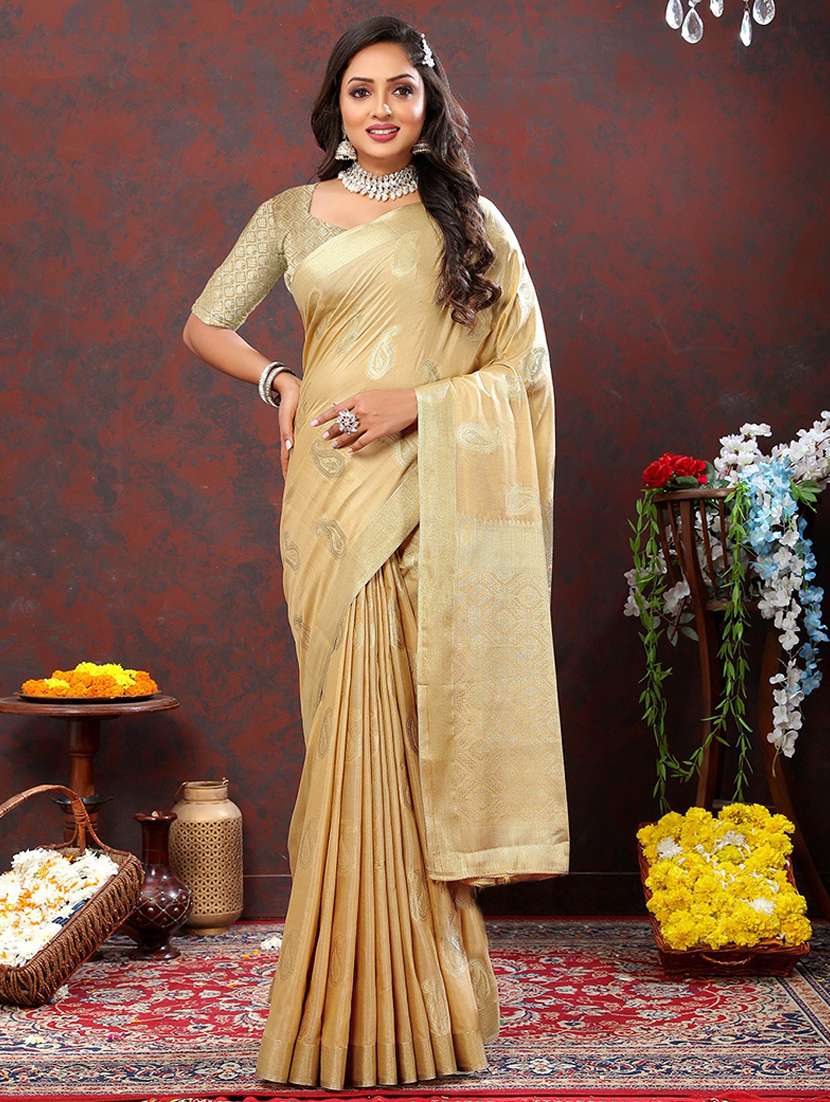 women self design banarasi saree with blouse