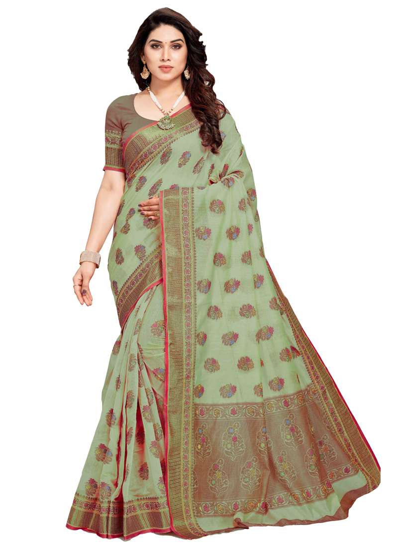 women self design handloom saree with blouse