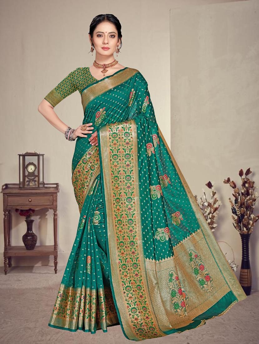 women self design banarasi saree with blouse