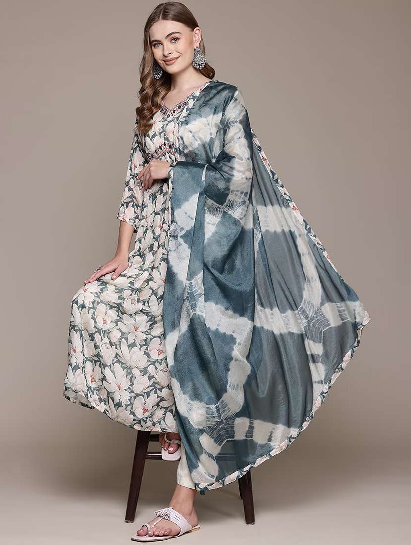 women three quarter sleeve kurta pant with dupatta set - 21320669 - Standard Image - 1