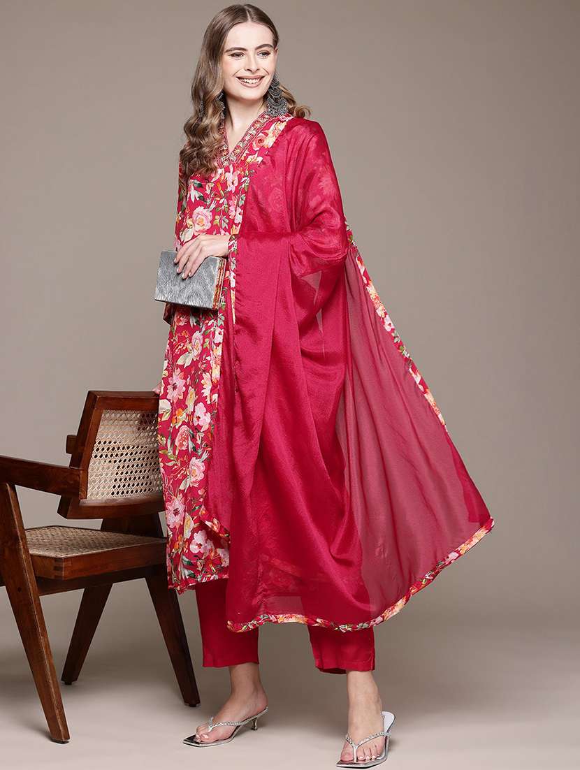 women three quarter sleeve kurta pant with dupatta set - 21320672 -  Standard Image - 1