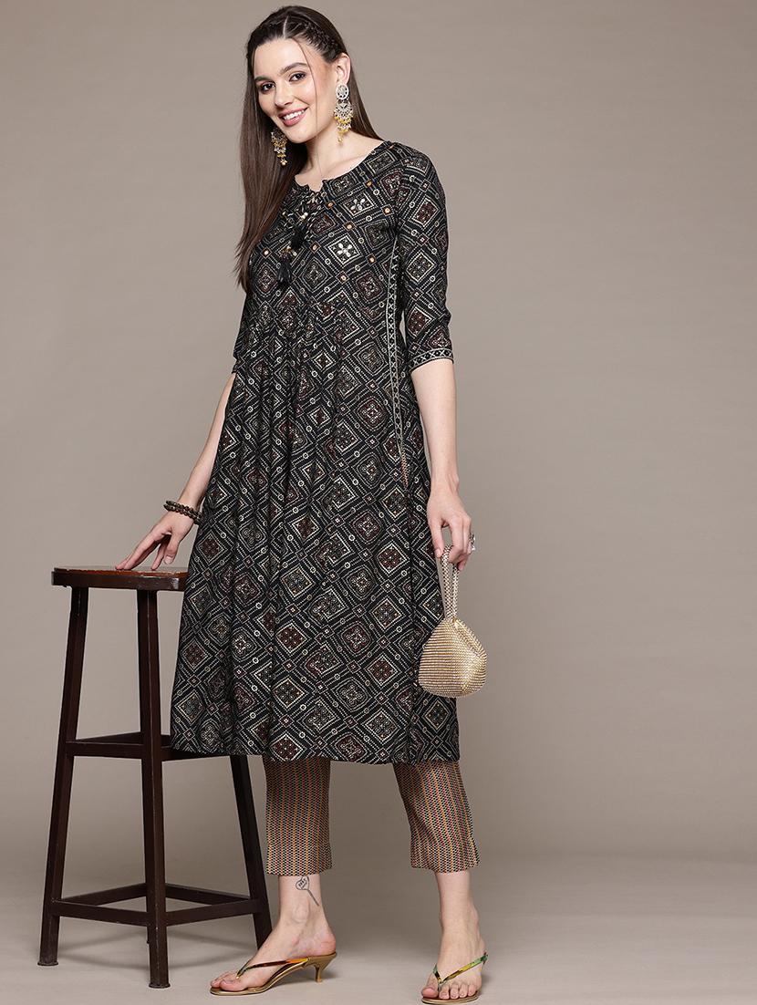 women bandhani printed notch neck kurta pant set - 21320730 -  Zoom Image - 0