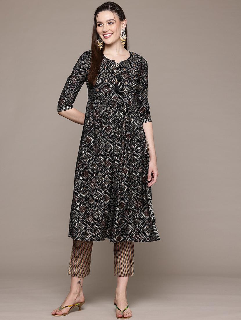 women bandhani printed notch neck kurta pant set - 21320730 - Standard Image - 1