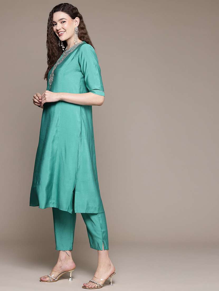 women embroidered notch neck kurta pant set - 21320737 -  Standard Image - 1