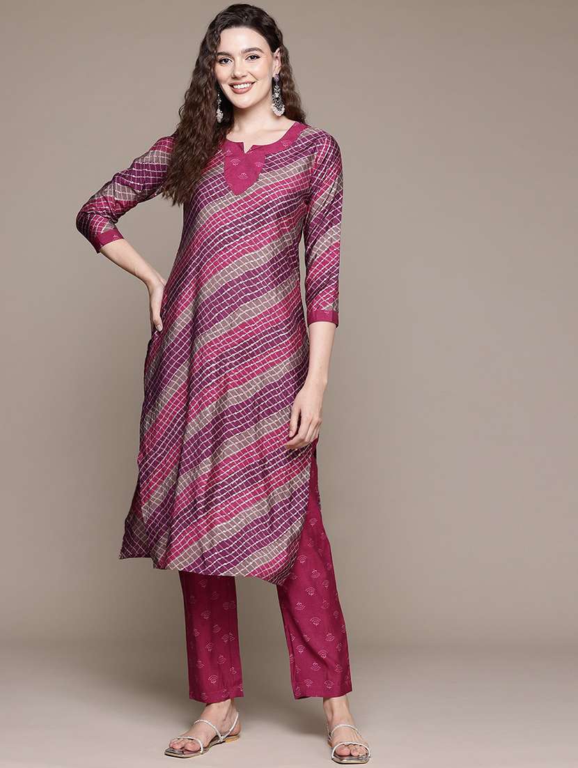 women printed notch neck kurta pant set