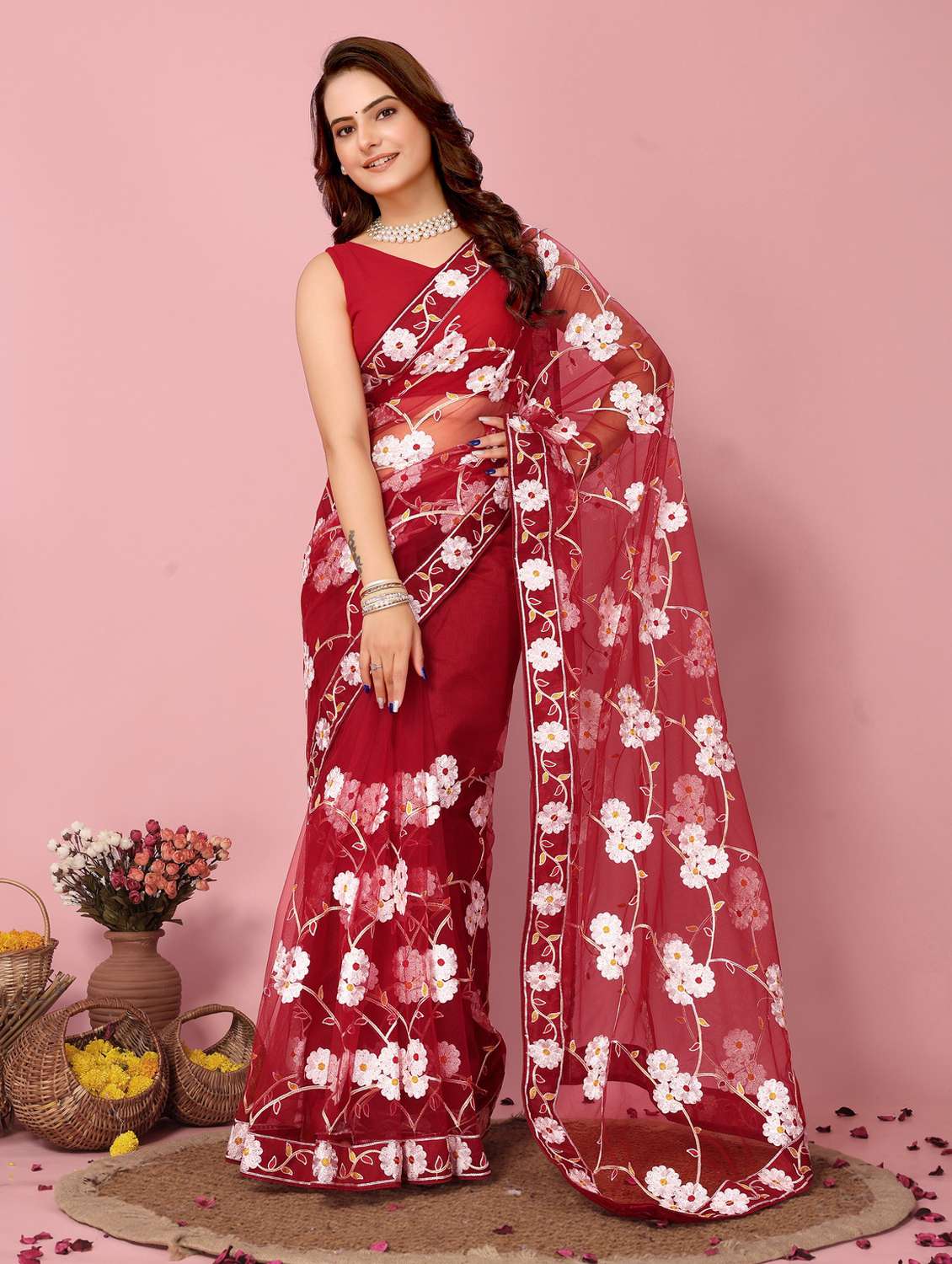 women red embroidered saree with blouse - 21320757 -  Zoom Image - 0