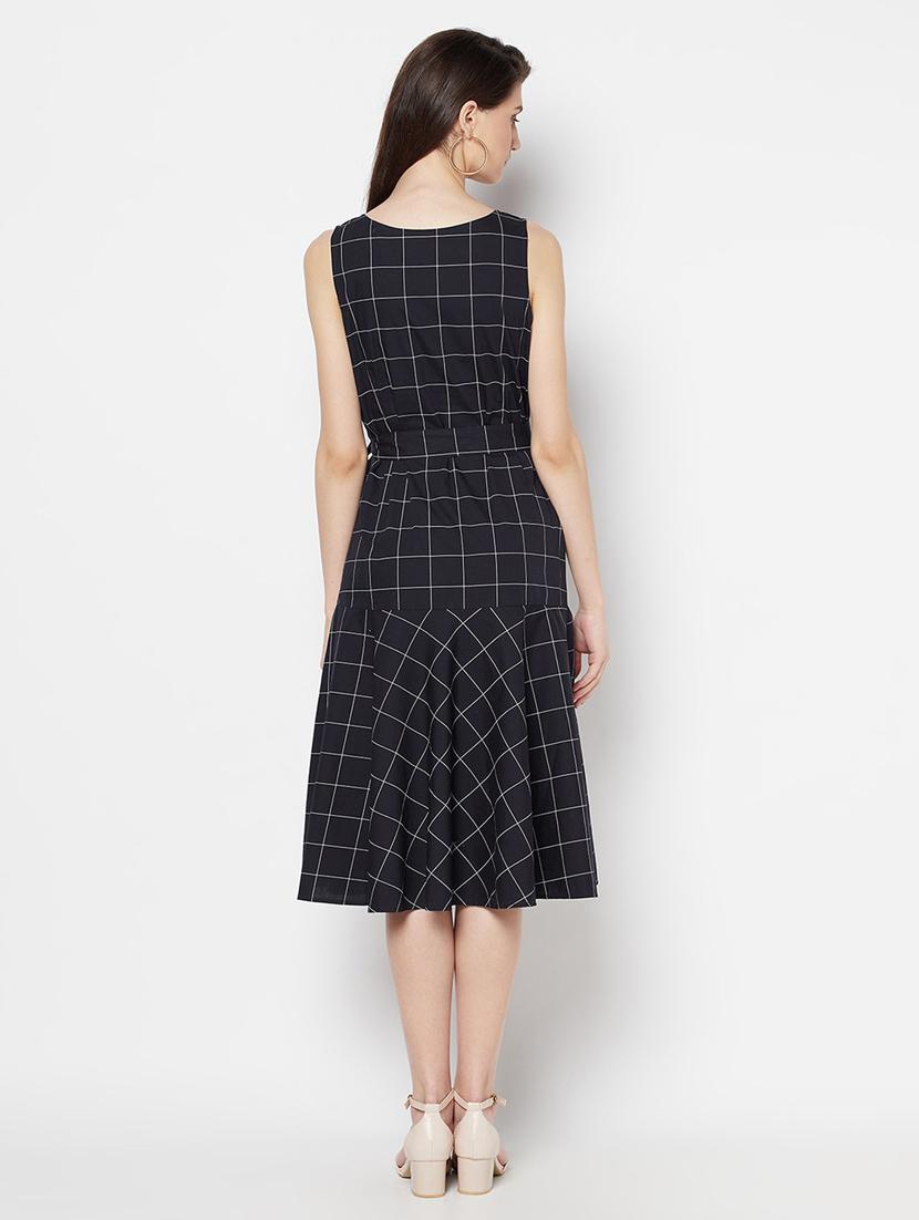 women black polyester a-line dress - 21324476 - Standard Image - 4