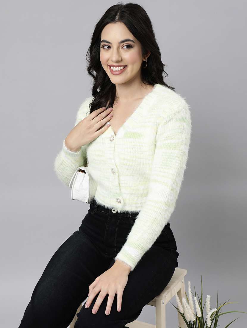 women white acrylic pullover - 21325594 -  Standard Image - 4