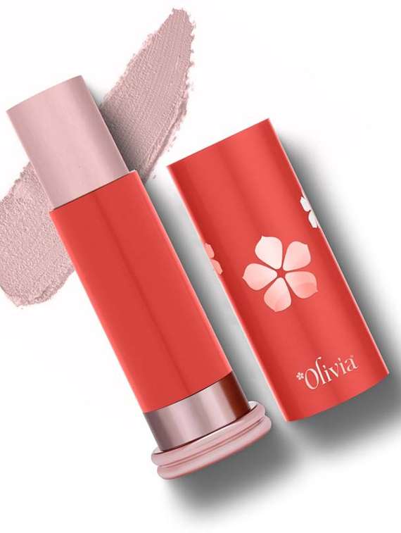 women stick formulataion beauty foundation