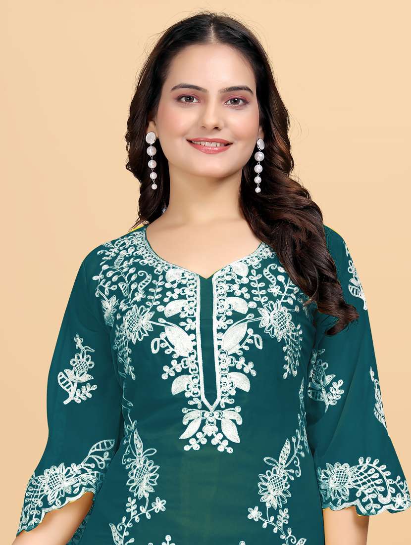 women embroidered kurta pant set - 21328782 -  Standard Image - 4