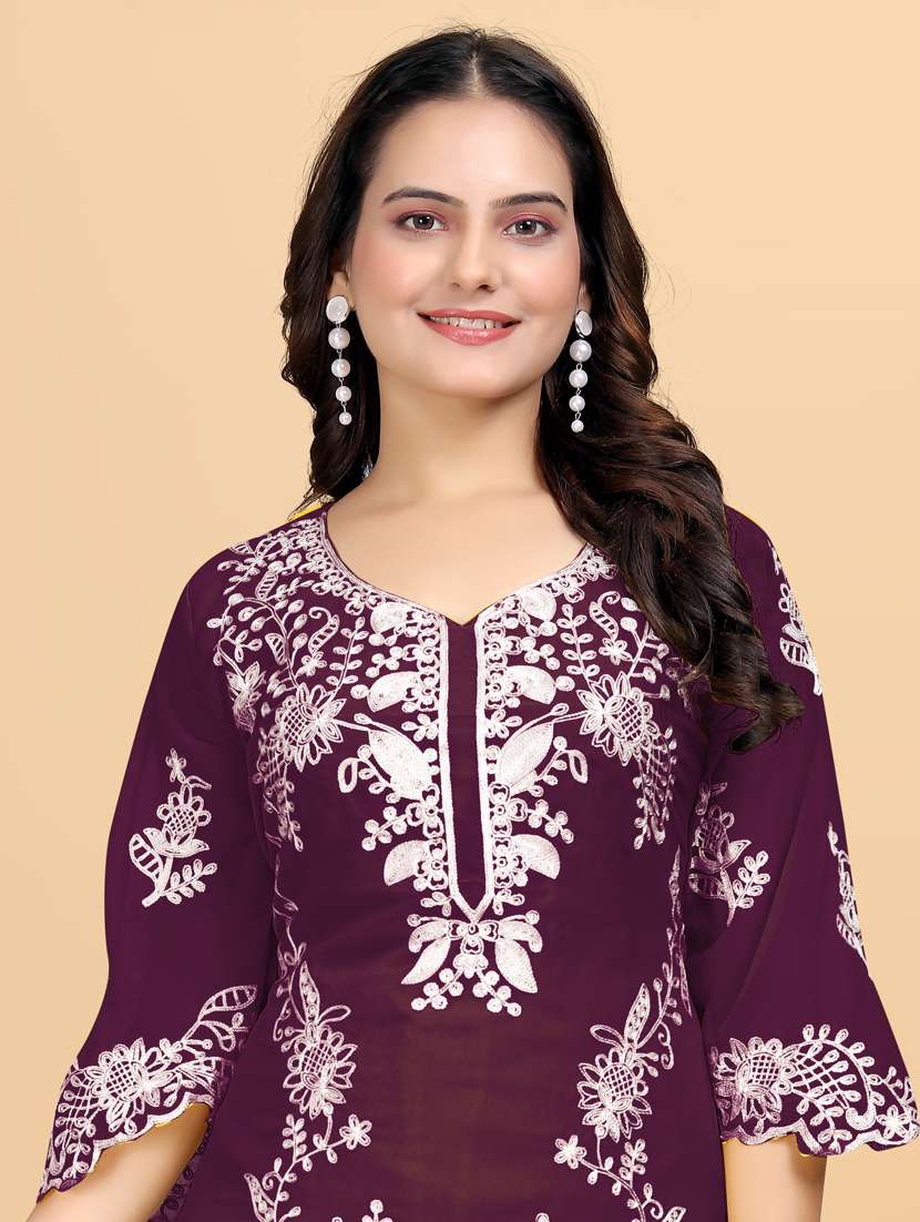women embroidered kurta pant set - 21328783 -  Standard Image - 4