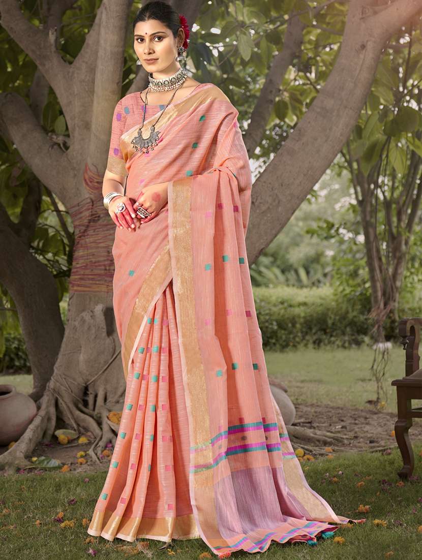 women self design handloom saree with blouse