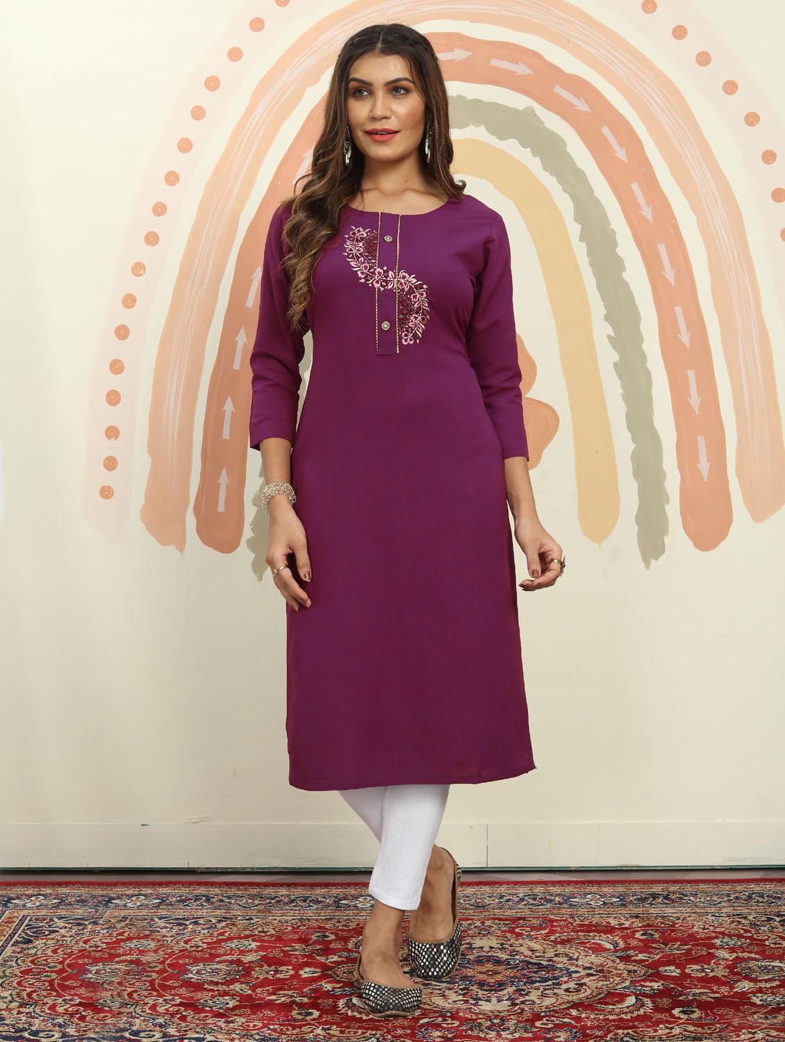 women round neck embroidered straight kurta - 21332903 - Zoom Image - 0