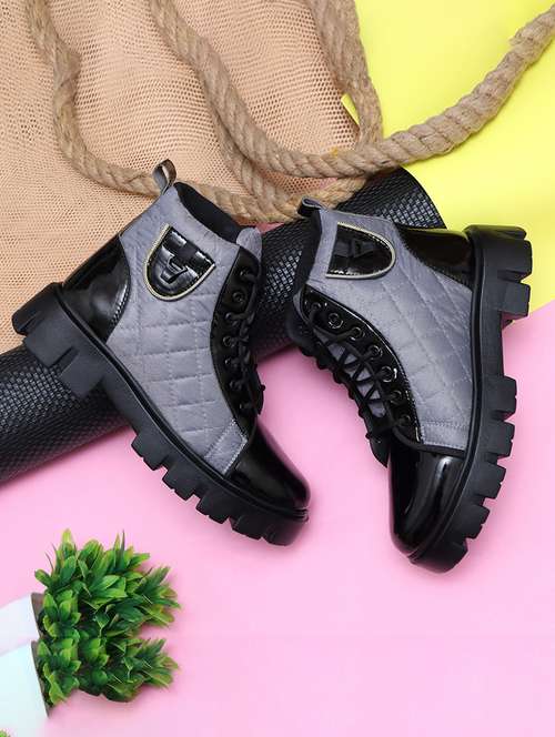 men grey lace up boots